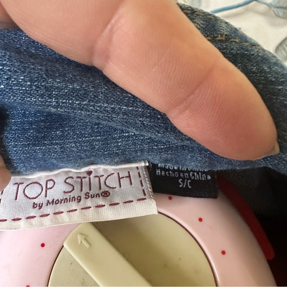 Embellished Nativity jean jacket Small NWOT - Picture 4 of 4